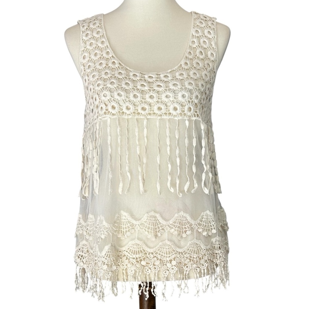 VTG Womens L/XL Top Ivory Sleeveless Sheer Floral Crotchet Fringe Cottagecore